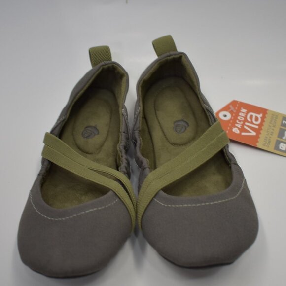 ACORN‎ VIA WRAP BALLET SLIPPERS SZ 7 NEW WITH TAG - Picture 1 of 6